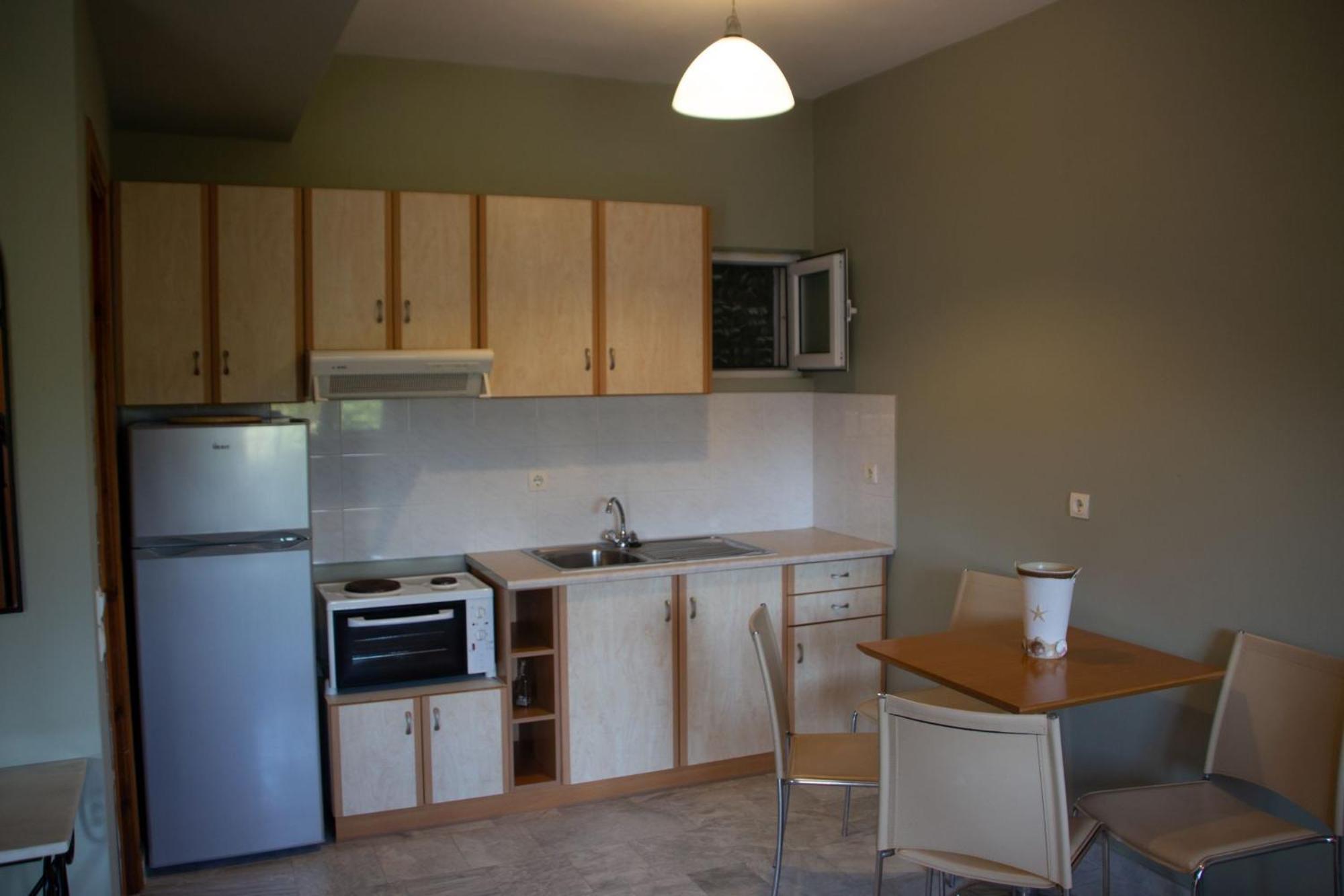 Avesta Apartments - 200M From The Beach วาซิลิคอส ห้อง รูปภาพ